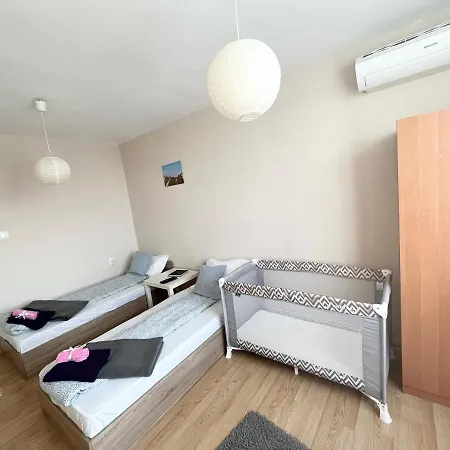 Apartment Airport
